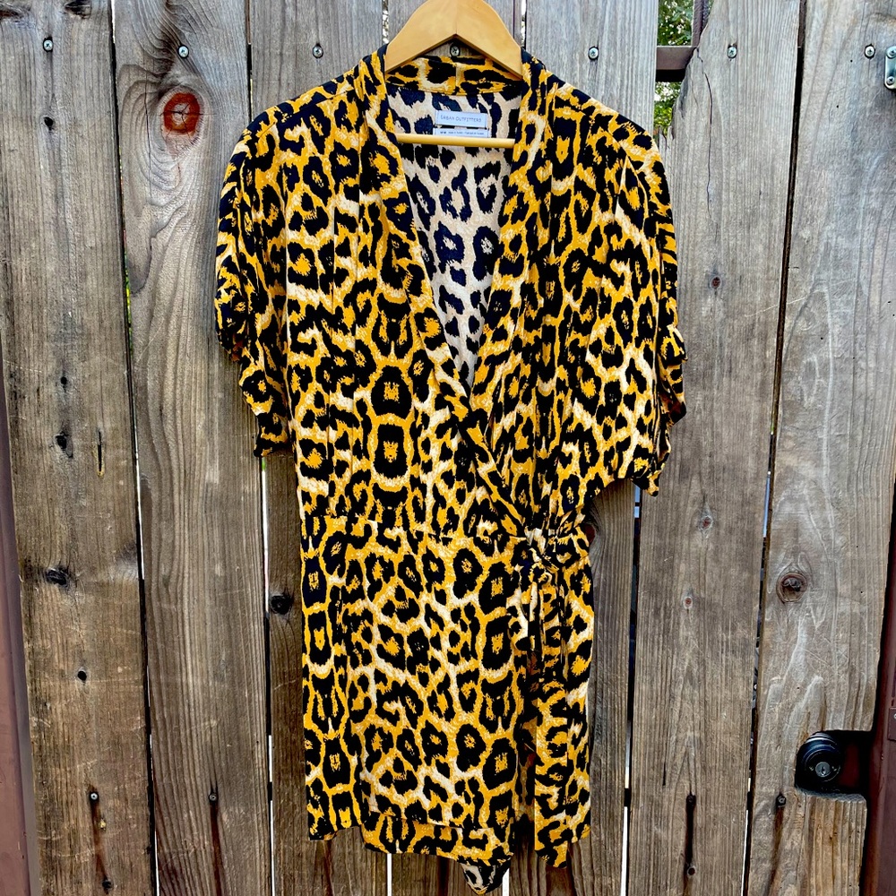 🐯❤️Chic 80’s Vibe Cheetah Print SKORT Romper 🐯❤️